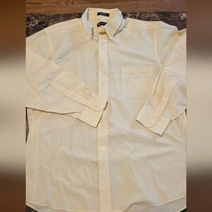 Chaps Men's Light Cream Dress Shirt